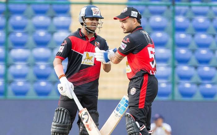 Outer Delhi Warriors vs East Delhi Rider